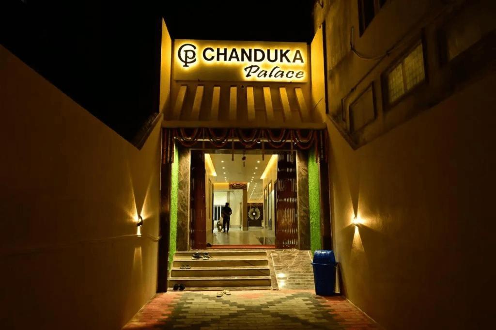 Chanduka Palace Пури Экстерьер фото